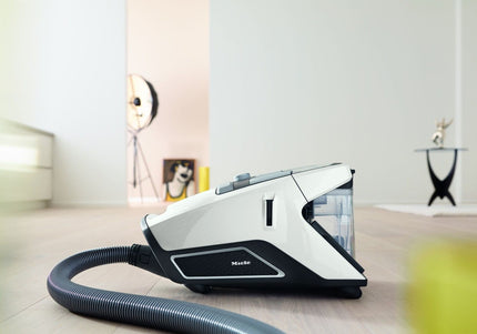 Miele Blizzard CX1 Cat & Dog Bagless Vacuum Cleaner